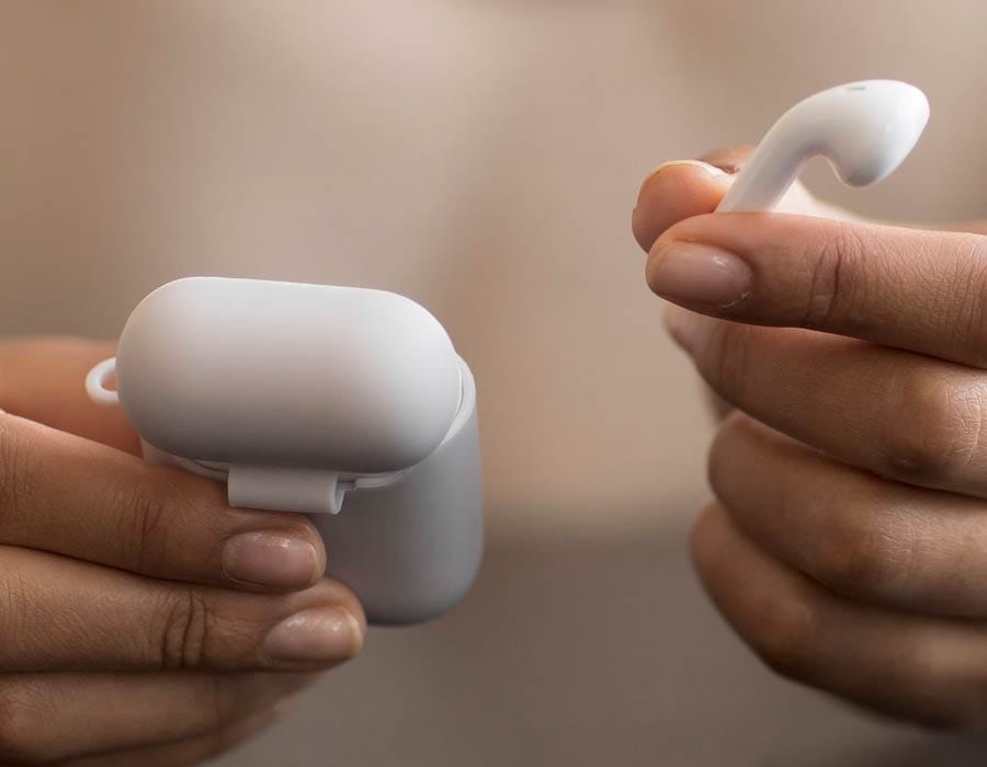 čiščenje-airpods
