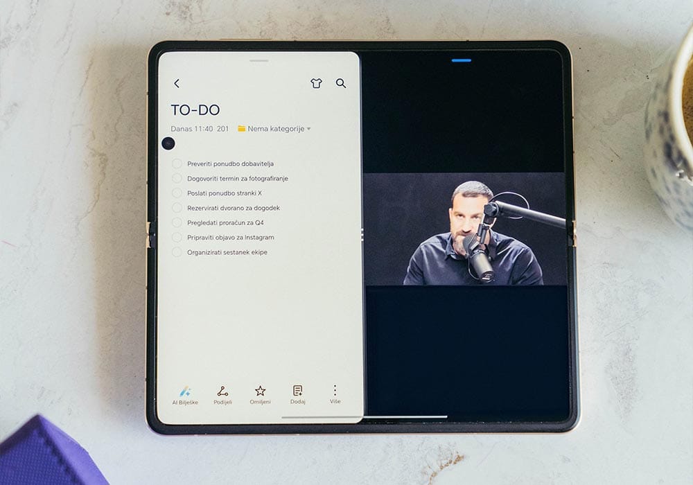 HONOR Magic V5: zložljiv pametni telefon, ki združuje moč, eleganco in umetno inteligenco