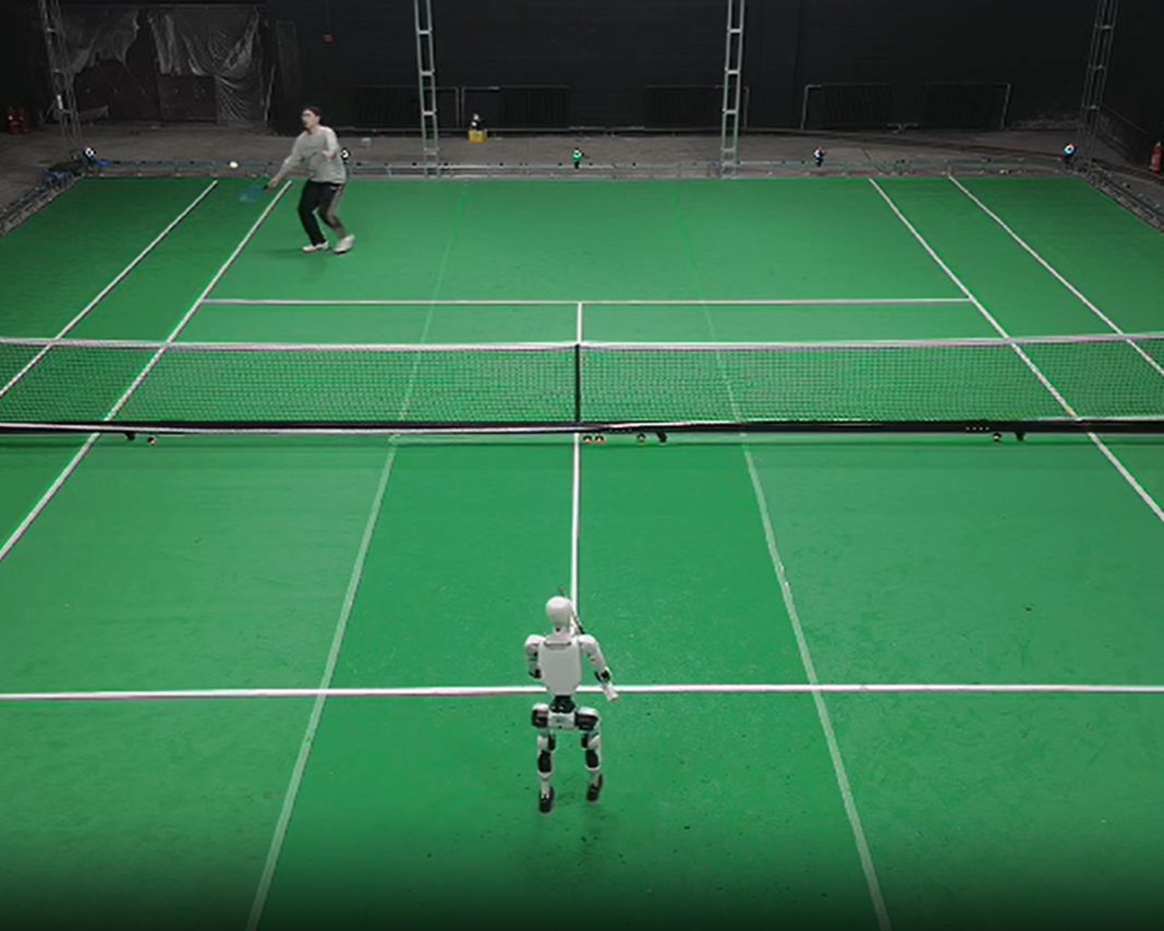robot-igra-tenis