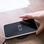 Ne boste več kupovali novih telefonov zaradi baterije, prihaja velika sprememba